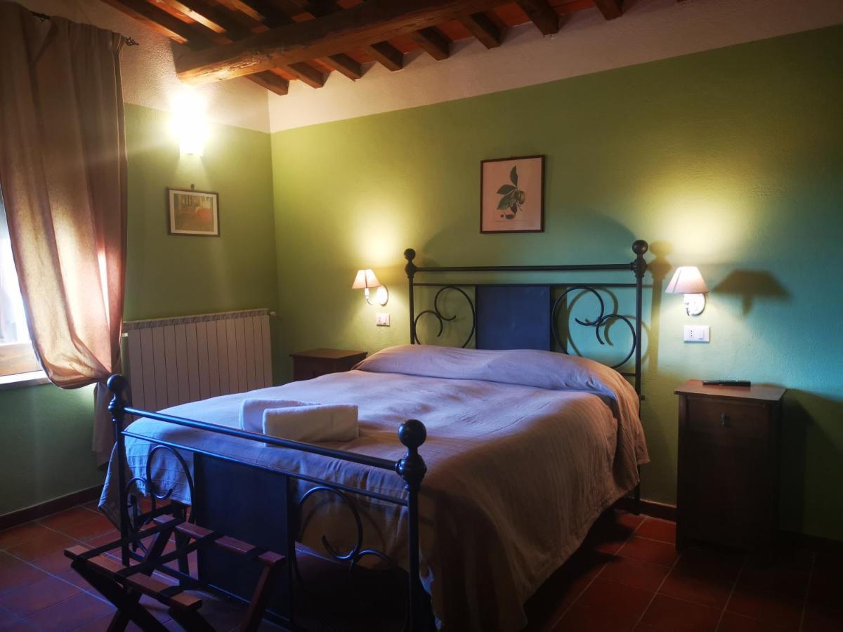 Agriturismo Podere S. Croce Saturnia Exteriör bild