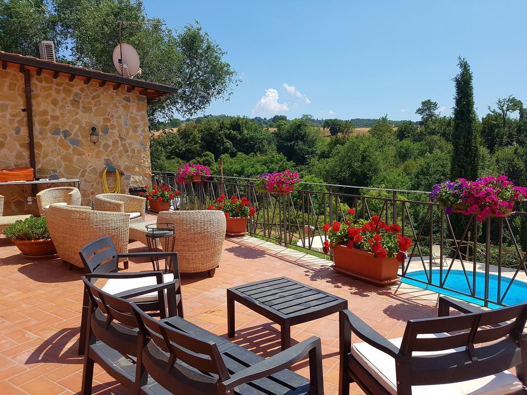 Agriturismo Podere S. Croce Saturnia Exteriör bild