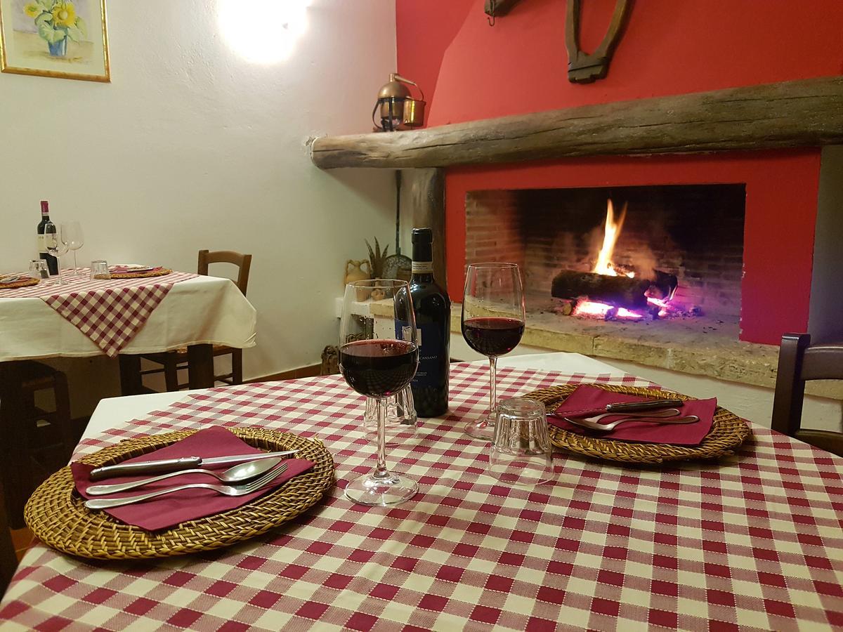 Agriturismo Podere S. Croce Saturnia Exteriör bild